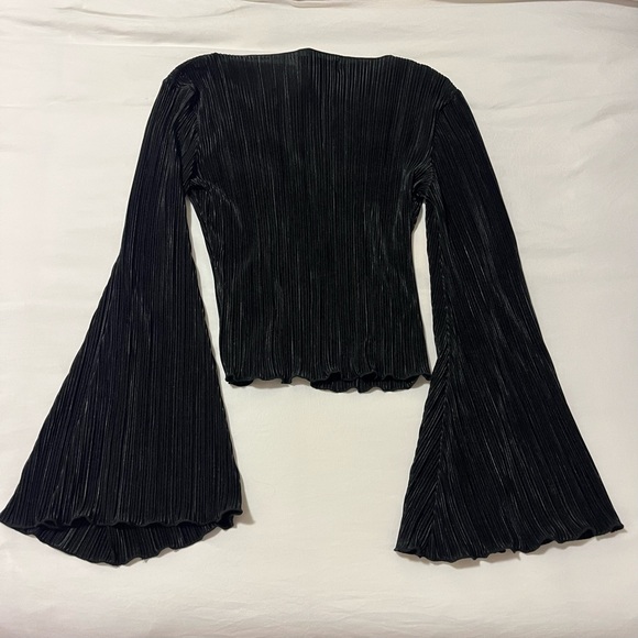 NWT Urban Outfitters Top - Picture 2 of 3